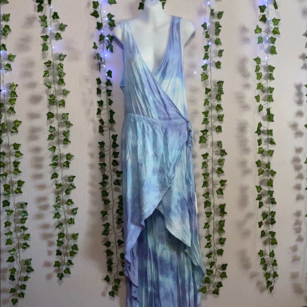 NWT tie dye dress with side tie